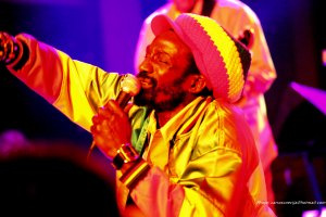 Legend - Marley Live On Tour